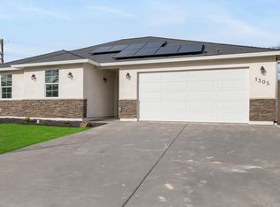 1305 Fitz Pl, Redding, CA 96003