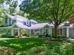 88 White Oak Tree Rd, Syosset, NY 11791