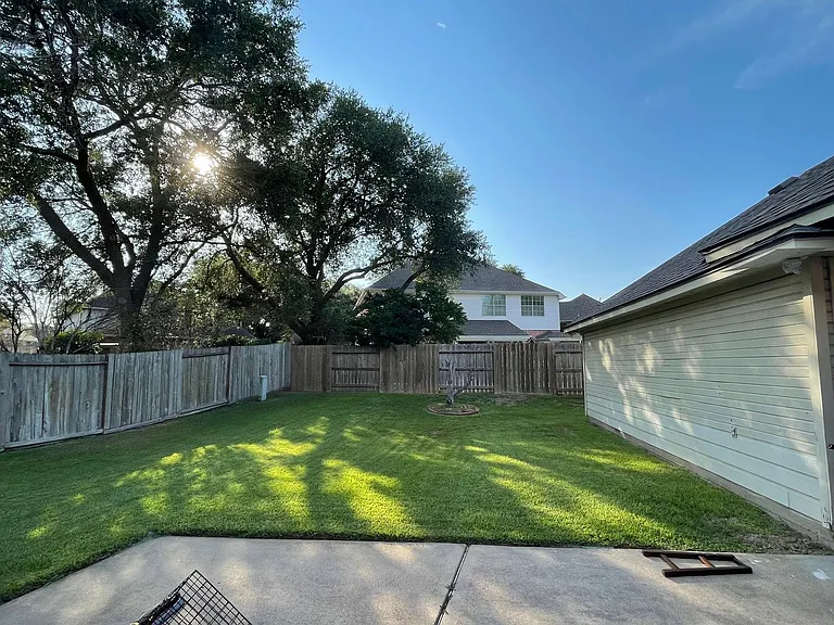 2218 Cypress Run Dr — Photo 18