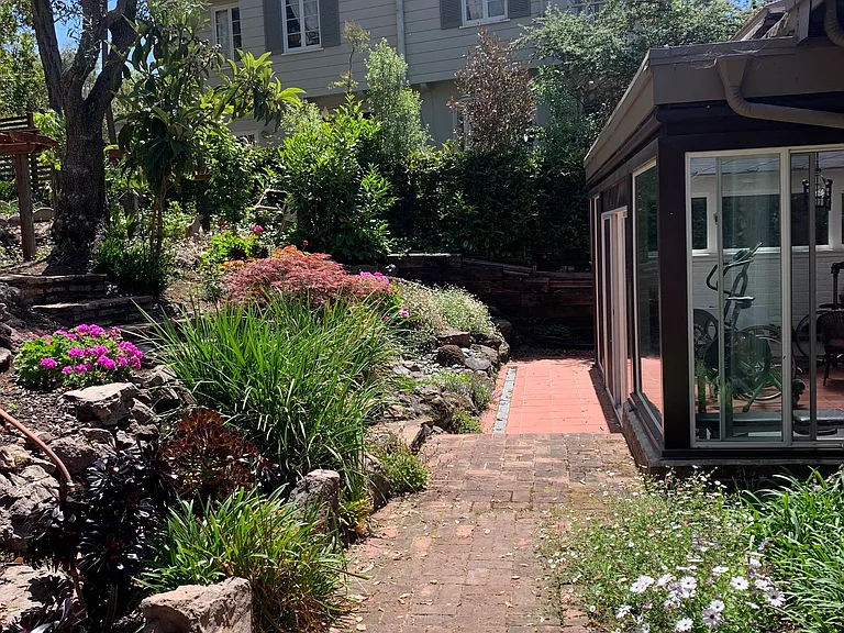 75 Parnassus Rd — Photo 26