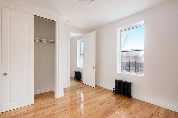 Rented by Brick&Mortar | media 31