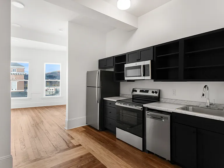 Cates Block Apartments — Photo 20