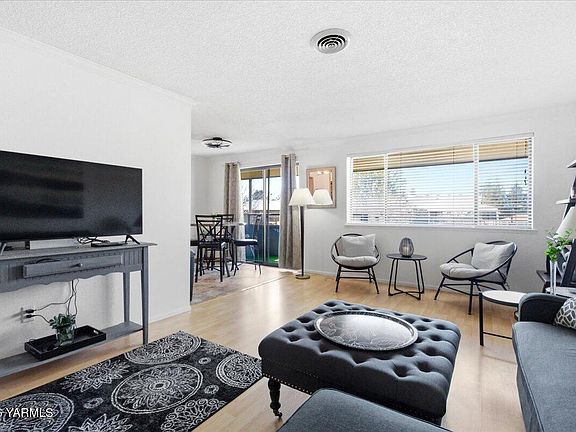 3rd image of 701 S 38th Ave APT 11
