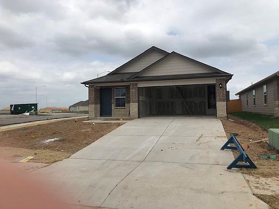 2nd image of 161 Snapdragon Ln