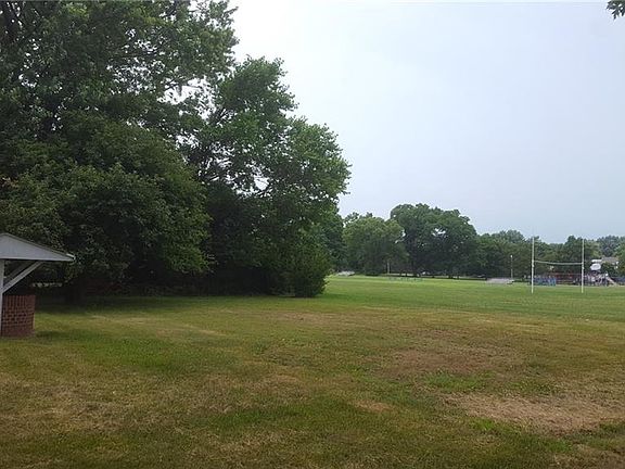 5th image of 1954 Whitewood Dr