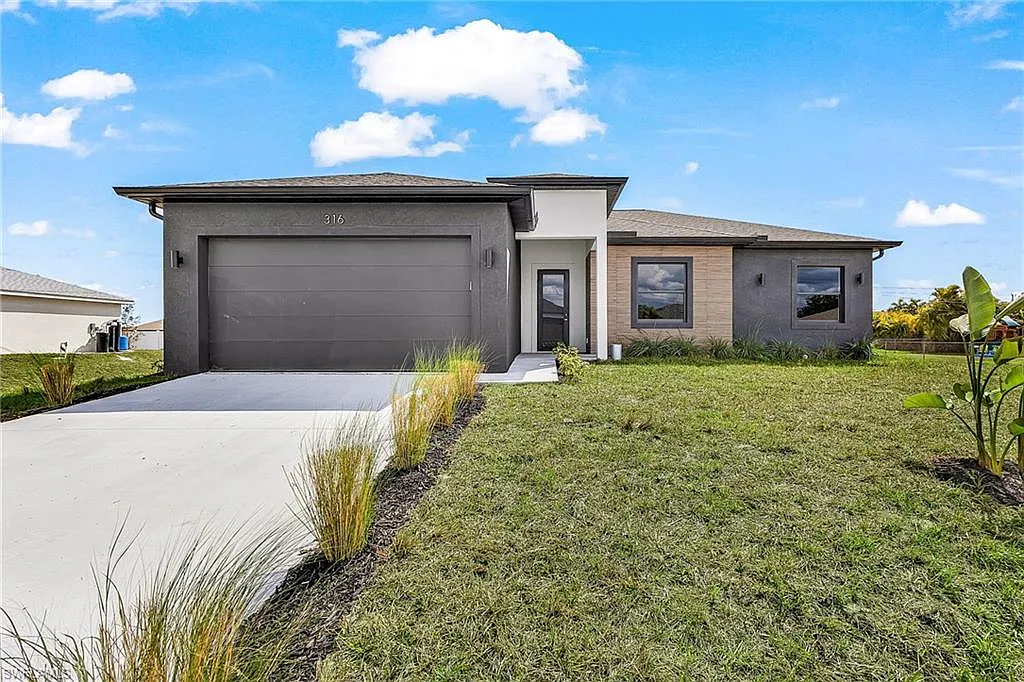 4 bed, 4.0 bath, 2233 sqft, $2,850 — Photo 2