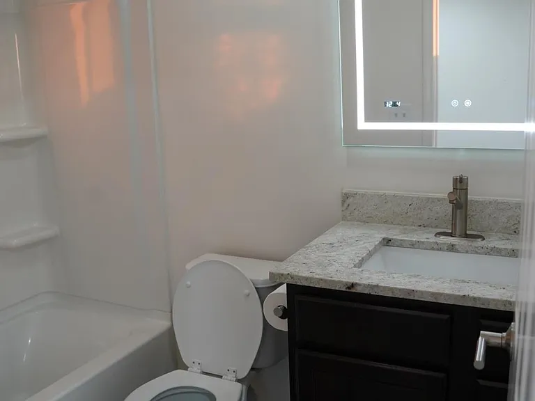 1423 Manning Ave — Photo 20