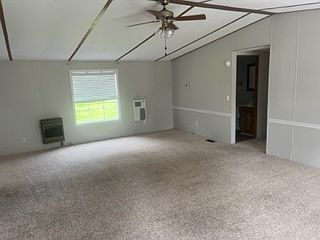 3rd image of 113 Meadowview Rd