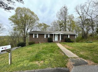 1117 Ridge Top Dr, Chattanooga, TN 37421