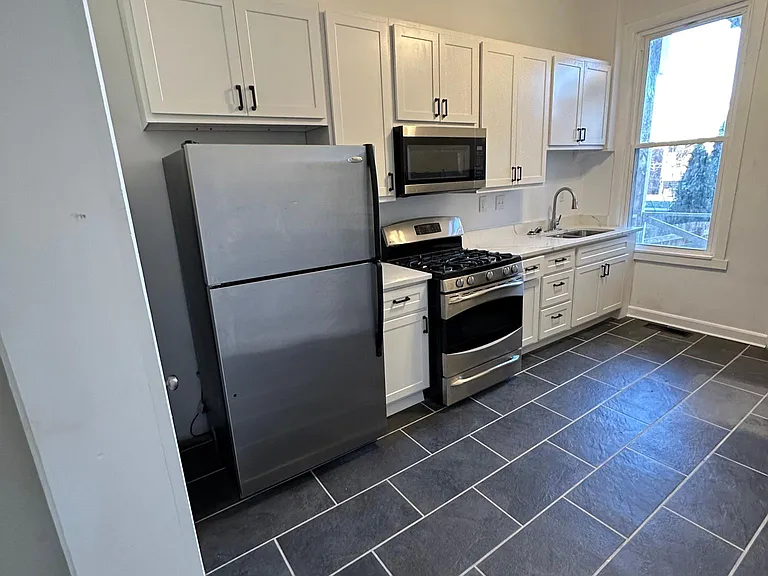 2618 Virginia Ave #1F — Photo 3