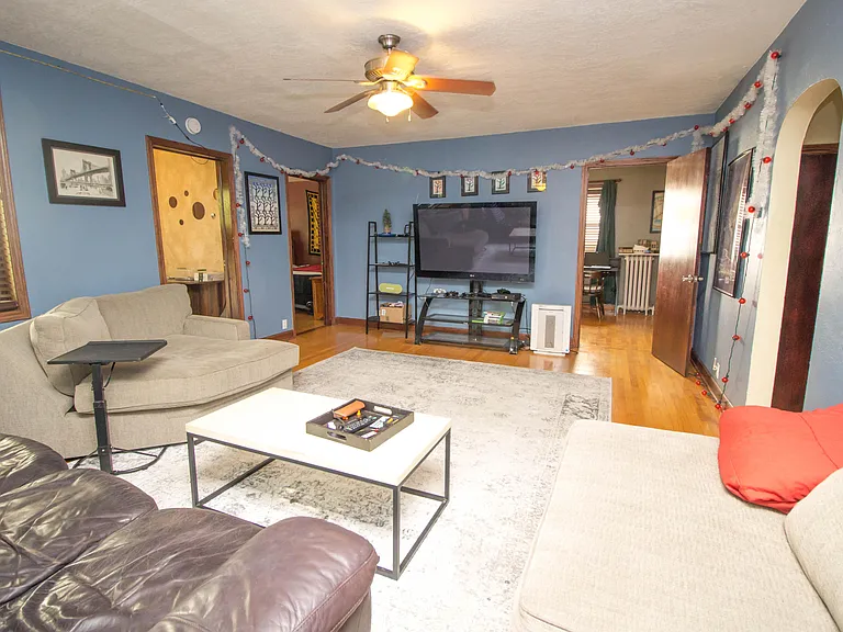 1834 N Humboldt Ave — Photo 5