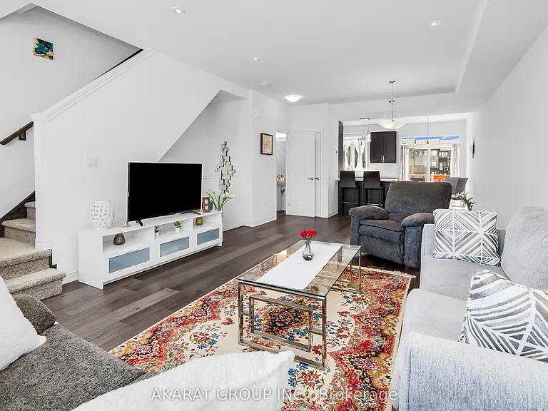 61 Soho St #68 — Photo 10