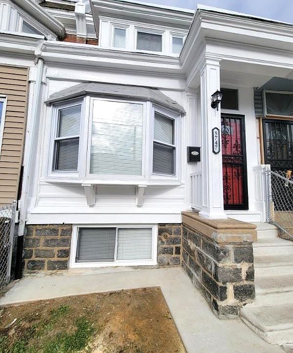 1st image of 5747 Catharine St