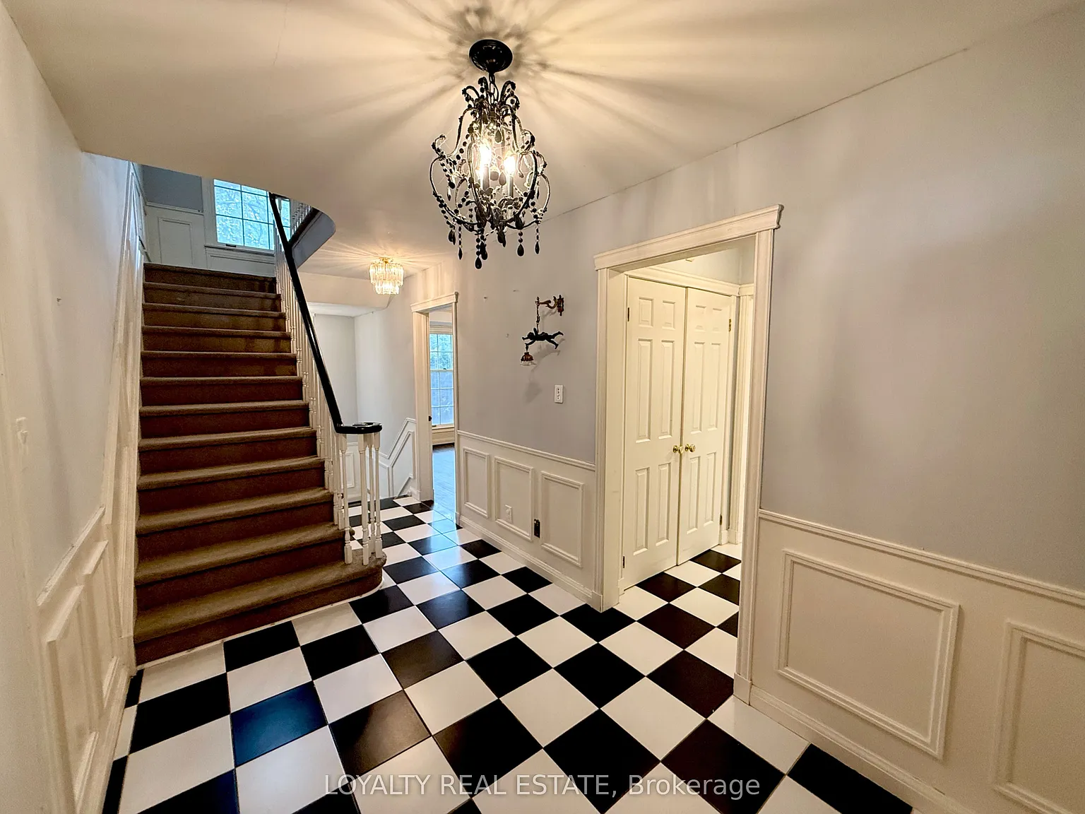 5 bed, $4,900 — Photo 3