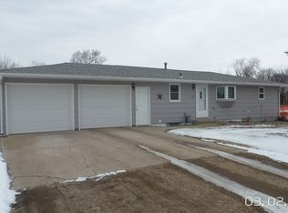 11 Pennington Ave SW, Huron, SD 57350