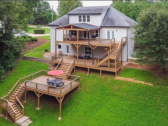 2nd image of 3035 Ivey Rd