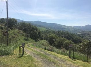 815 Wagontire Dr, Myrtle Creek, OR 97457