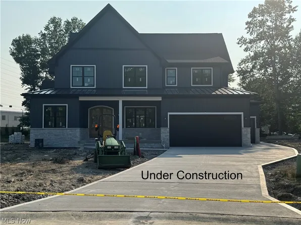 626 Yarmouth Ln, Bay Village, OH 44140