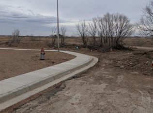 110 Bent Tree Rd, Roswell, NM 88201