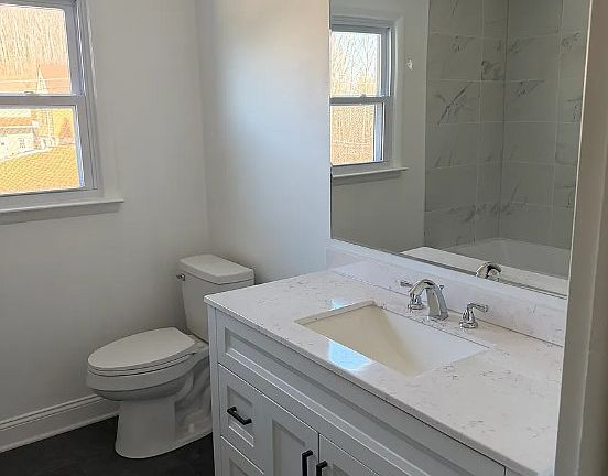 5th image of 136-138 Meeker Rd