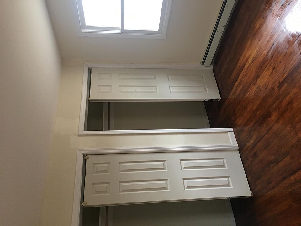 1st image of 4073 Expressway Dr N