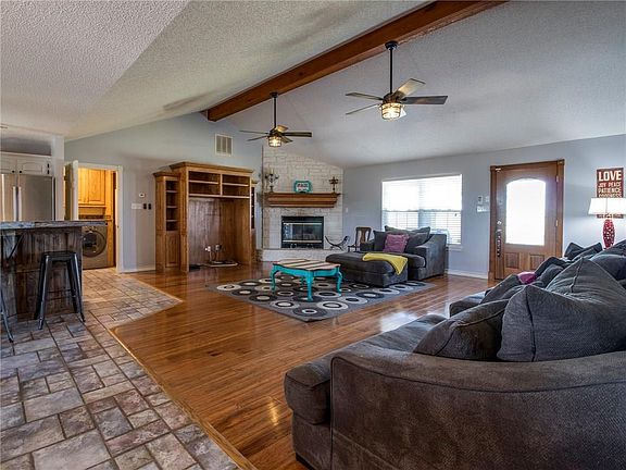 4th image of 7515 County Road 2584