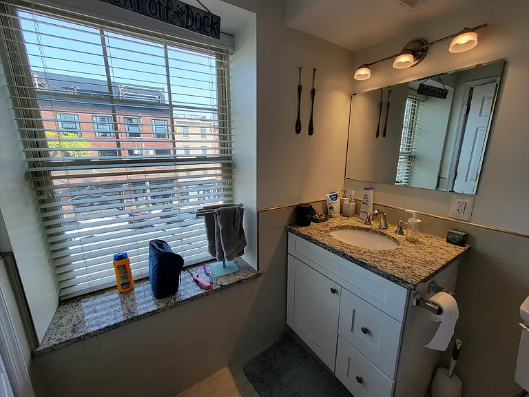 710 N 2nd St #3 — Photo 12