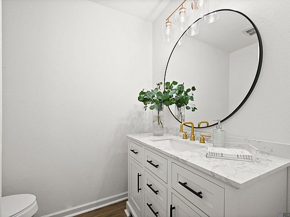 3rd image of 10093 Jefferson Hwy #10093