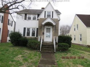 322 E 9th St, Belle, WV 25015
