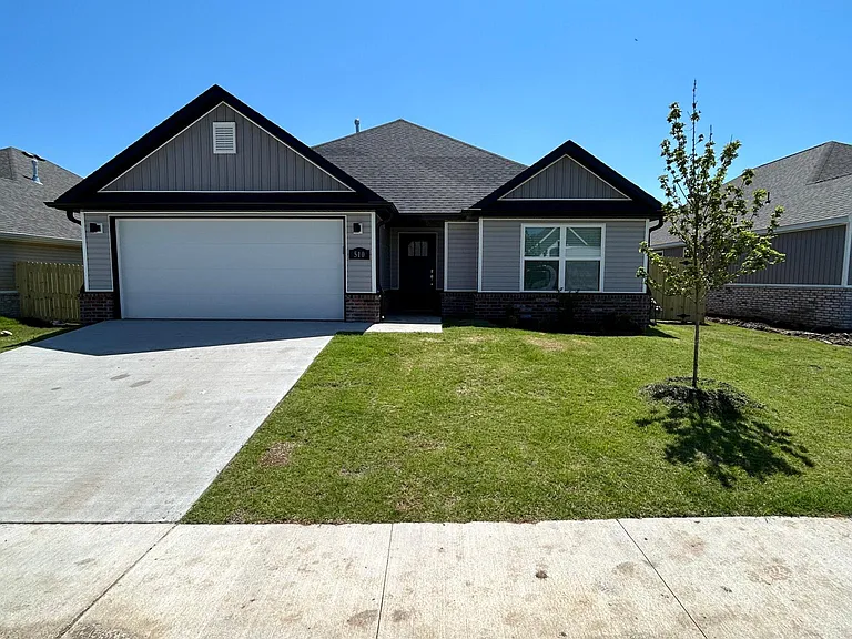510 Wagon Wheel Rd — Photo 1