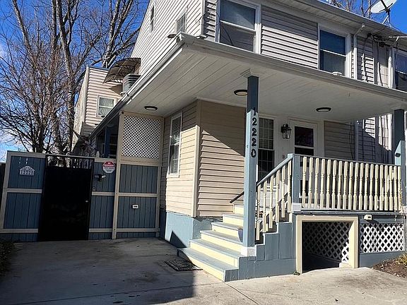 2nd image of 12220 Centerhill St