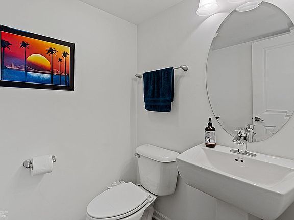 1st floor half bathroom