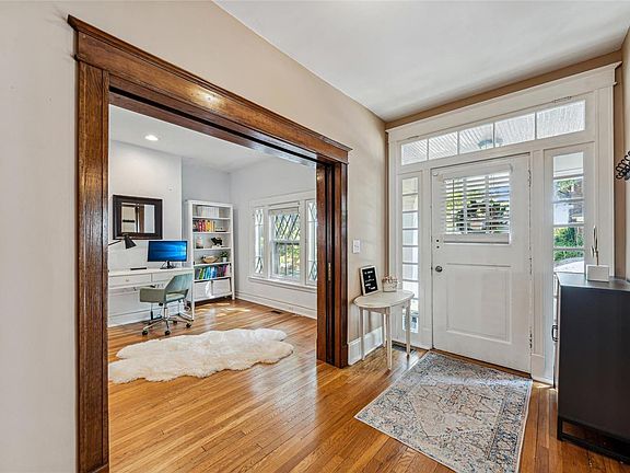 3rd image of 729 Harvard Ave