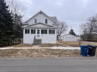 1422 Punhoqua St, Oshkosh, WI 54902