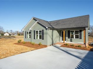 472 Watford Rd, Thomasville, NC 27360