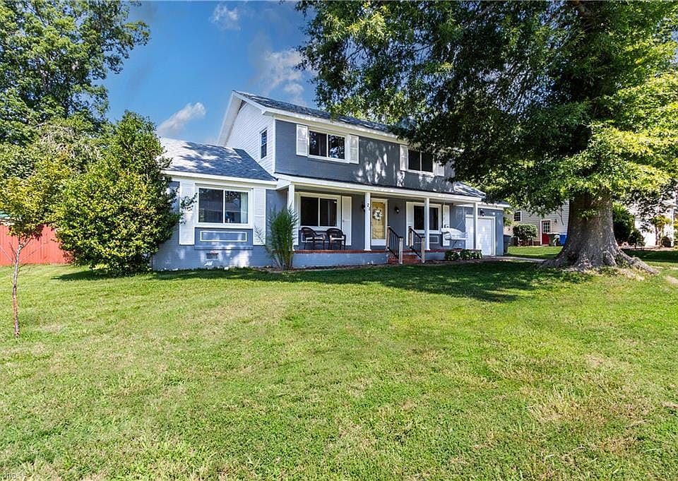 1st image of 21 Marina Dr