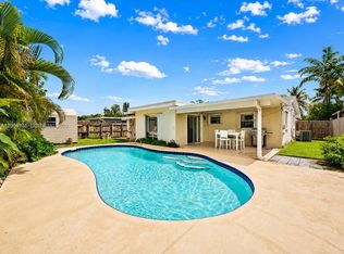 2210 N 57th Way, Hollywood, FL 33021