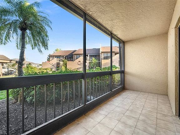 4th image of 15481 Admiralty Cir APT 4