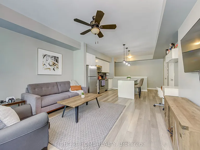 40 Carnation Ave #109 — Photo 4