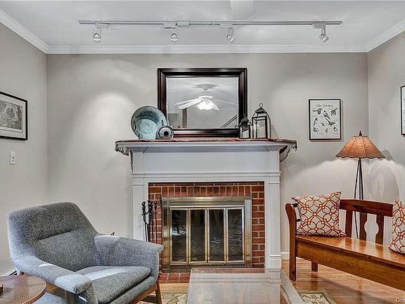 3rd image of 56 Morningside Dr