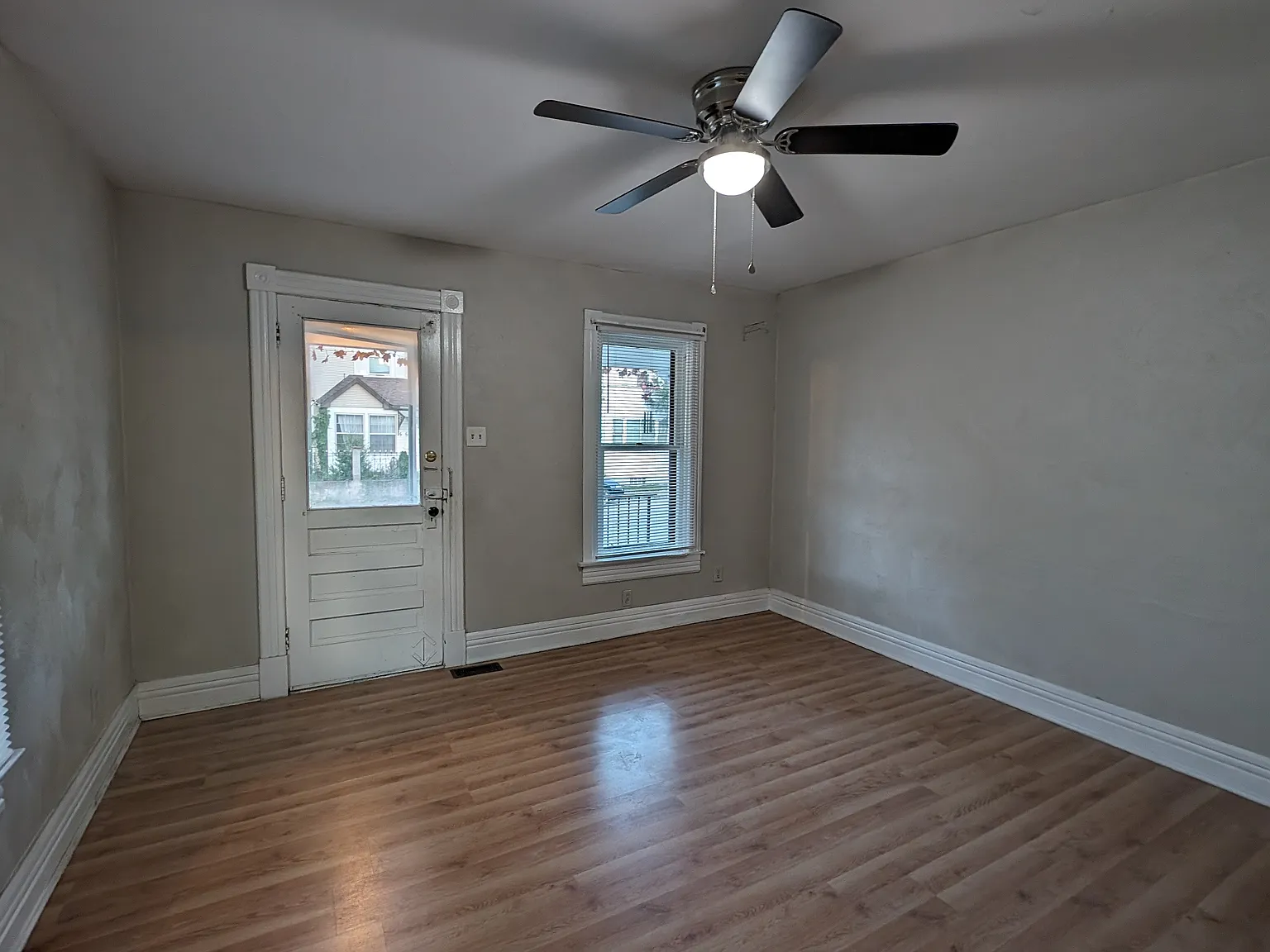 1 bed, 850 sqft, $750 — Photo 3