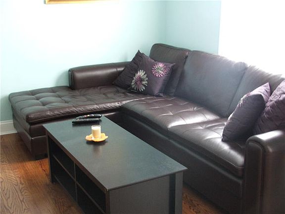 3rd image of 3212 N Ravenswood Ave #2