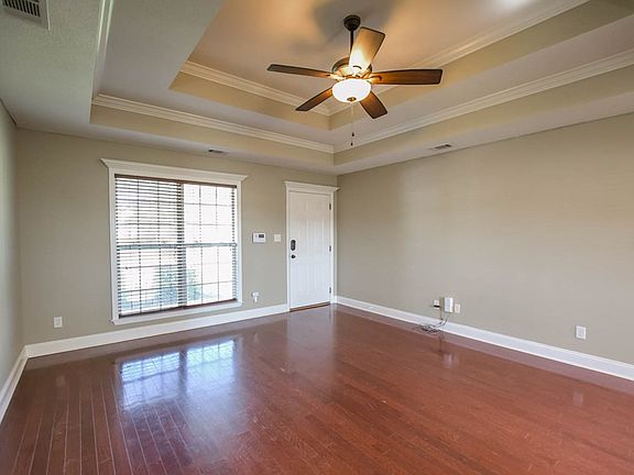 4th image of 3468 Greenhill Dr