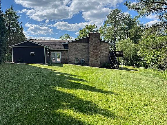 2nd image of 1002 Ponderosa Dr