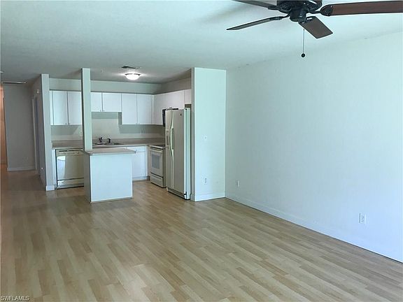 2nd image of 300 E 12th St