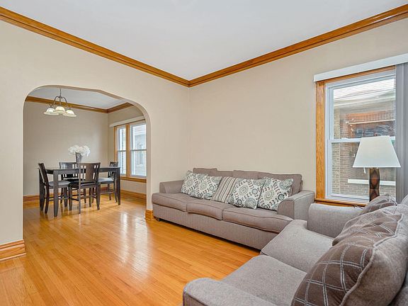 4th image of 1513 Cuyler Ave