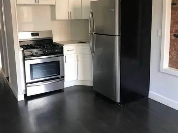 118 Avenue C image 5 of 9