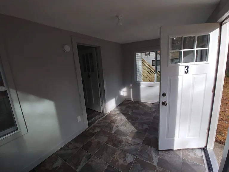 3 Temple Ln — Photo 6