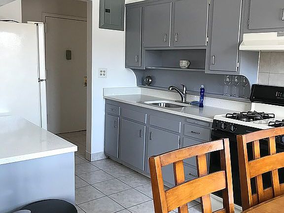 Apt2 Kitchen & Dining Rm