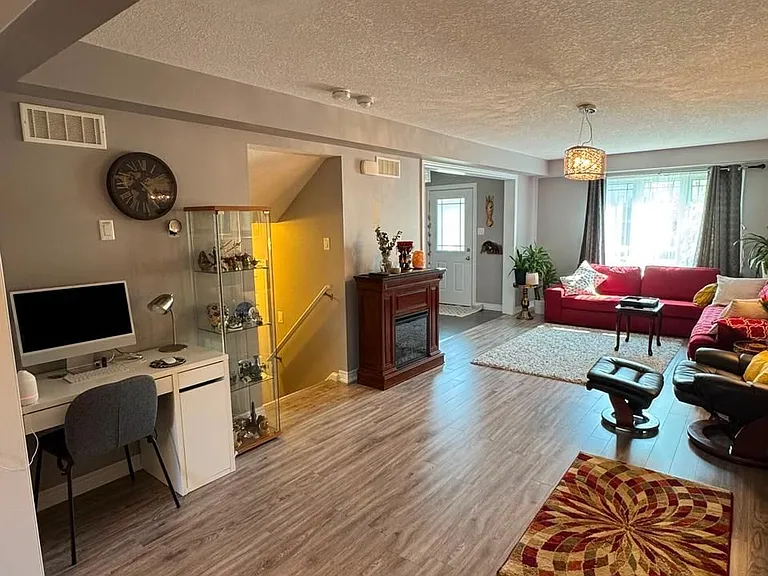 14 Amos Dr #29 — Photo 5